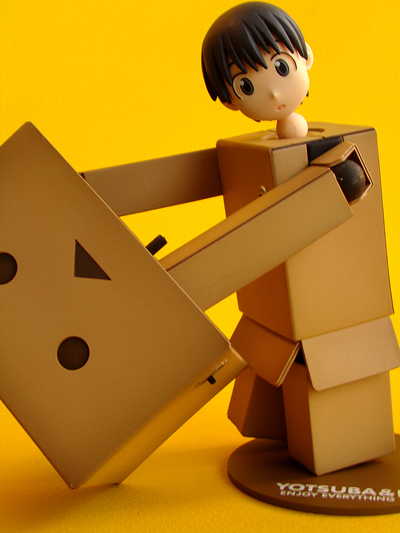 revoltech-danbo-figure-21.jpg